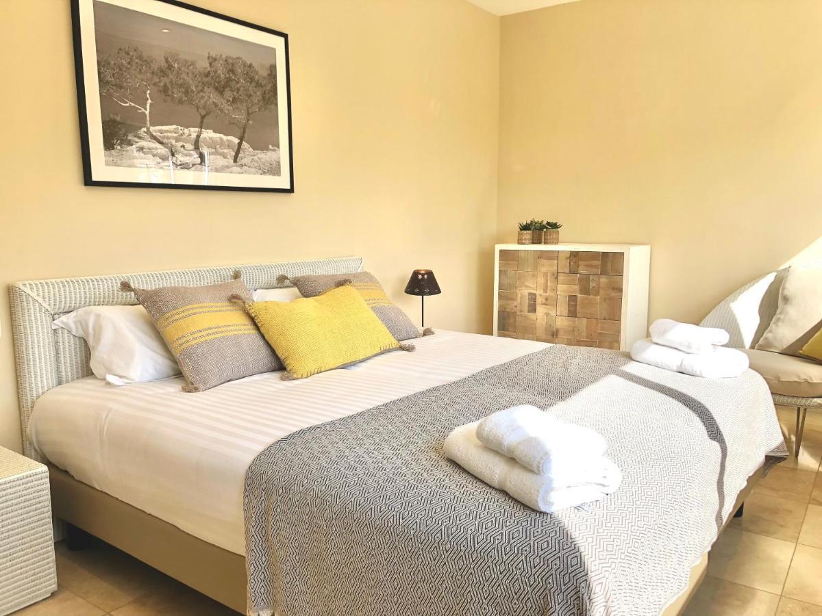 Villa Montfleuri, Vieille Ville A Pieds, Vue Mer, Piscine, 8 Pers 圣马克西姆 外观 照片