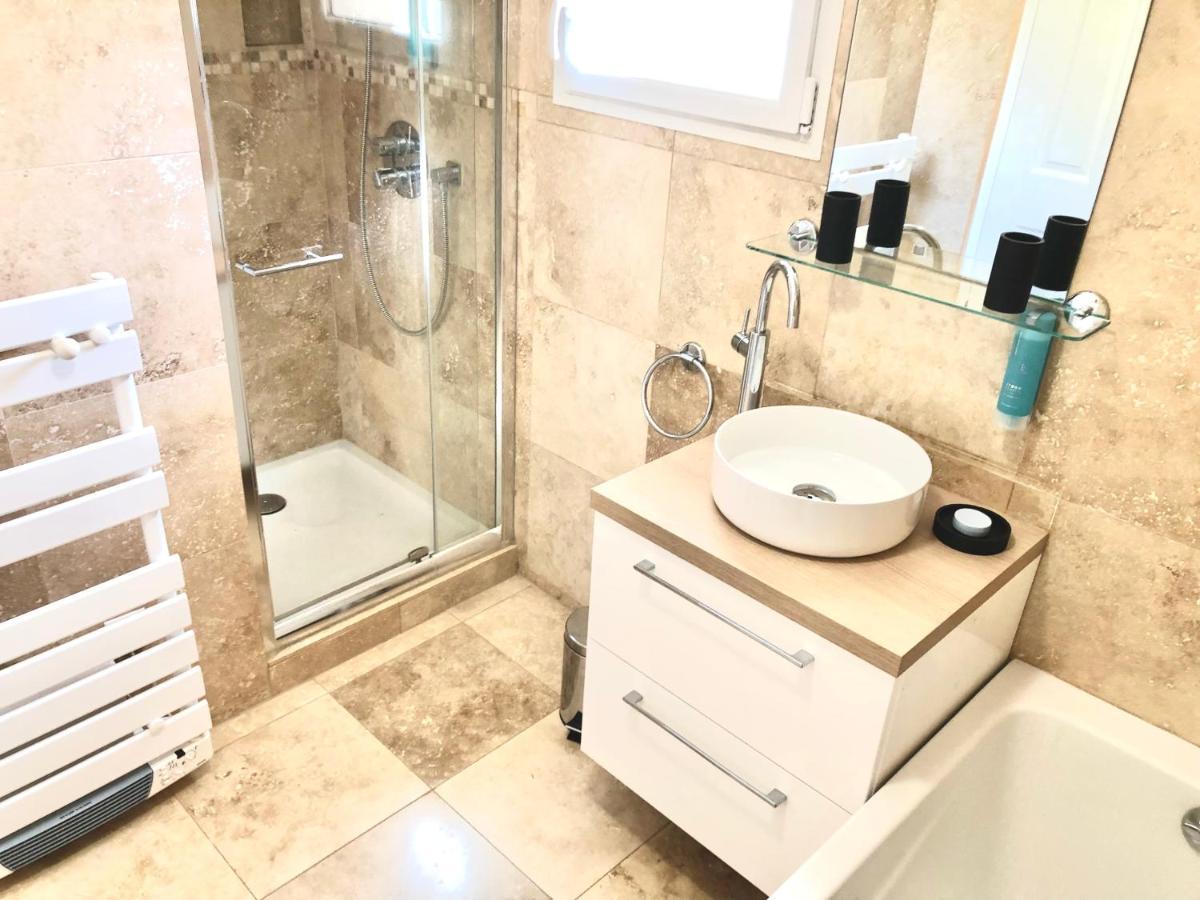 Villa Montfleuri, Vieille Ville A Pieds, Vue Mer, Piscine, 8 Pers 圣马克西姆 外观 照片